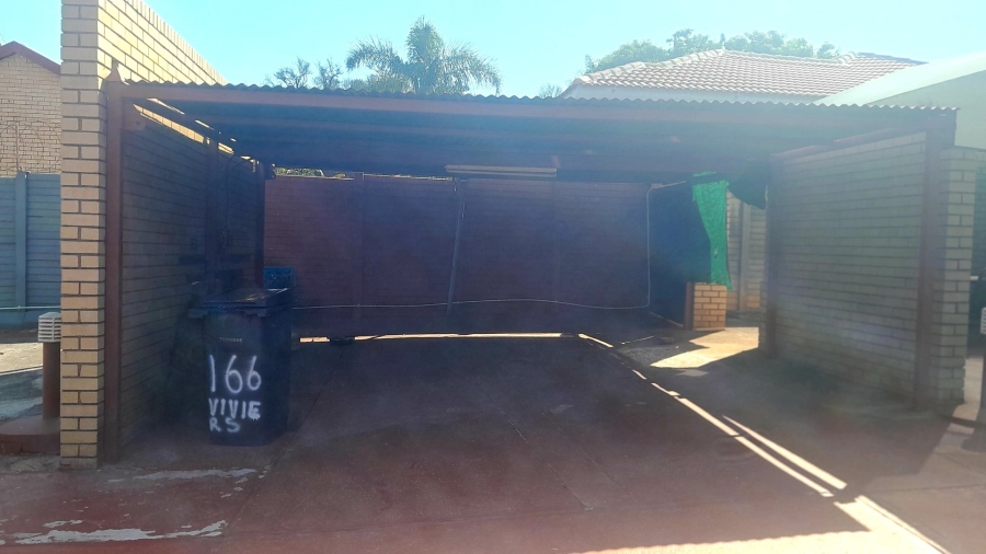5 Bedroom Property for Sale in Danville Gauteng
