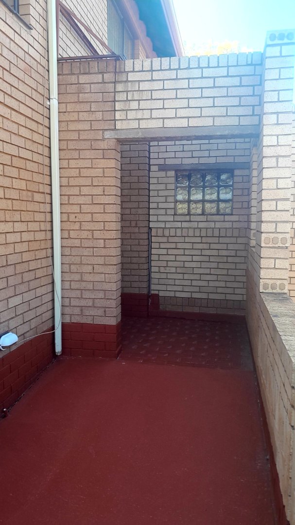 5 Bedroom Property for Sale in Danville Gauteng