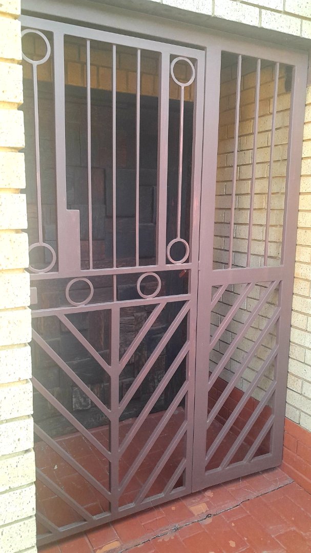 5 Bedroom Property for Sale in Danville Gauteng