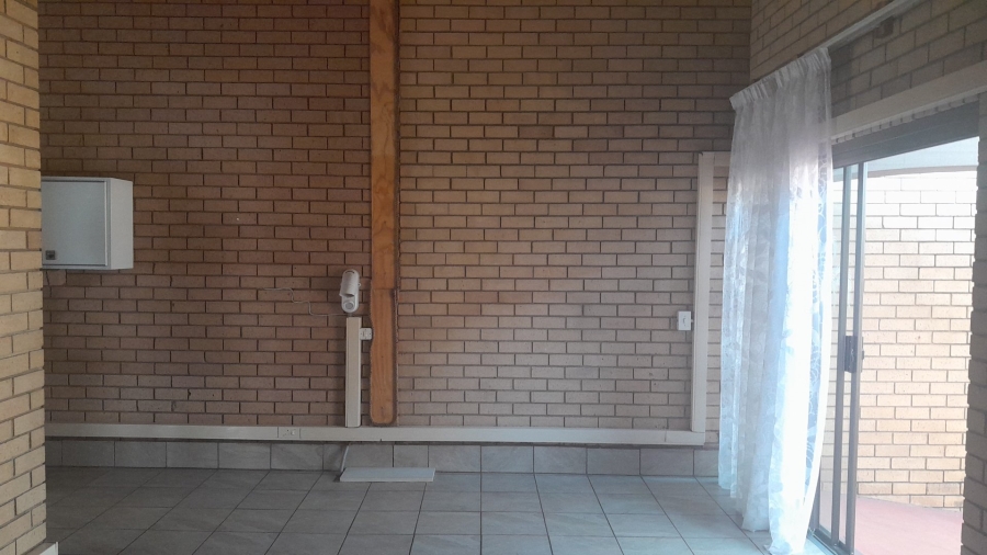 5 Bedroom Property for Sale in Danville Gauteng