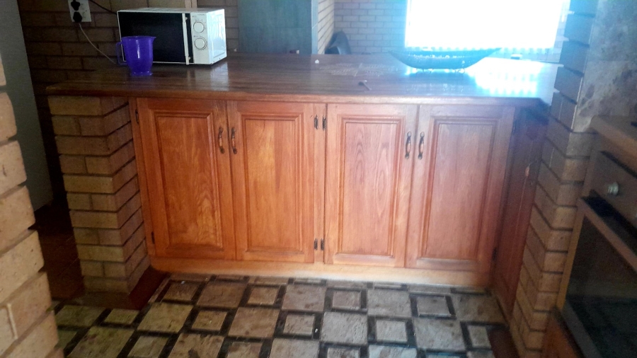 5 Bedroom Property for Sale in Danville Gauteng