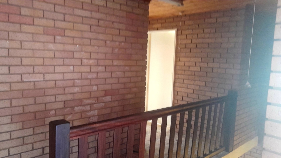 5 Bedroom Property for Sale in Danville Gauteng