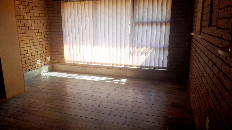 5 Bedroom Property for Sale in Danville Gauteng