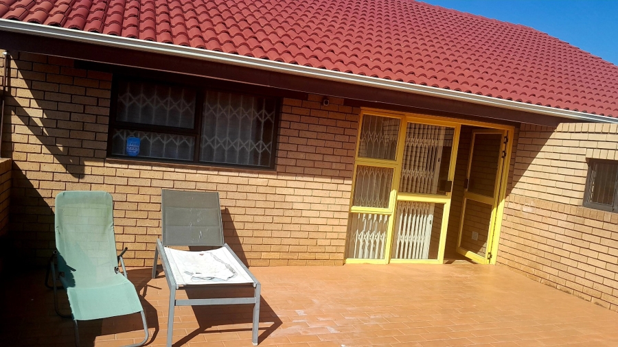 5 Bedroom Property for Sale in Danville Gauteng