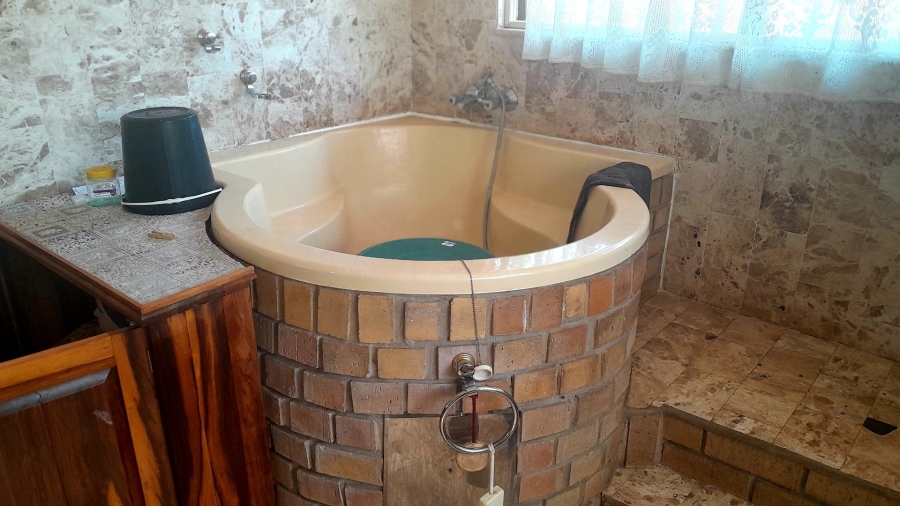 5 Bedroom Property for Sale in Danville Gauteng