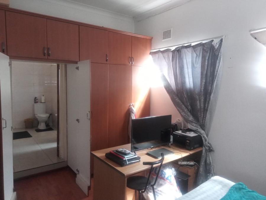 To Let 2 Bedroom Property for Rent in Edenvale Central Gauteng