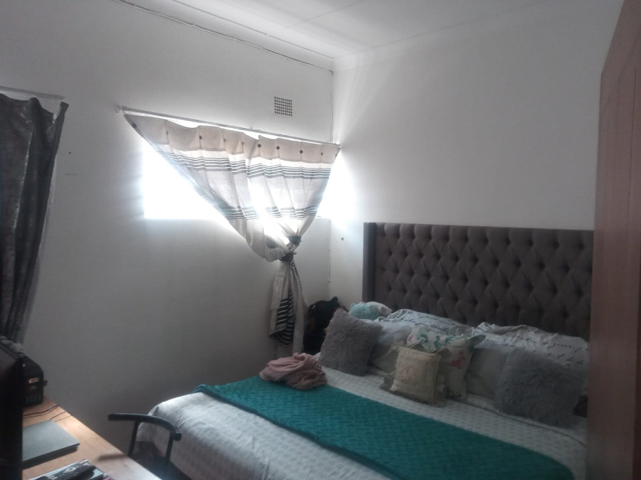 To Let 2 Bedroom Property for Rent in Edenvale Central Gauteng