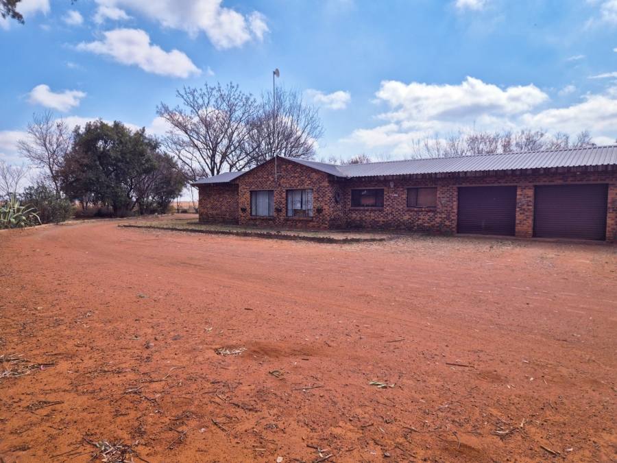 4 Bedroom Property for Sale in Gladwood Gauteng