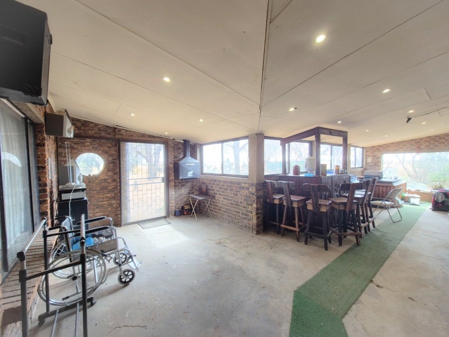 4 Bedroom Property for Sale in Gladwood Gauteng