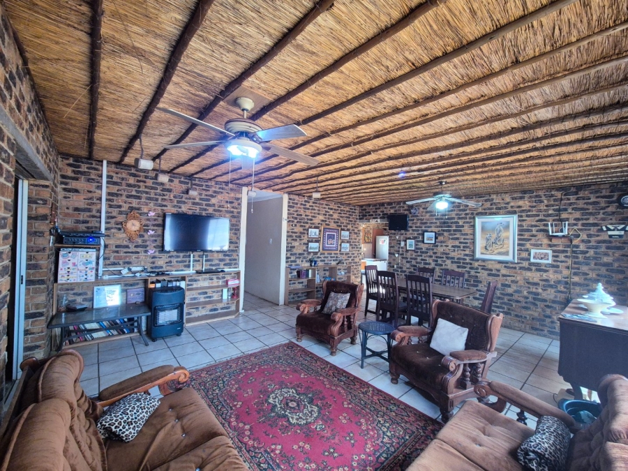 4 Bedroom Property for Sale in Gladwood Gauteng