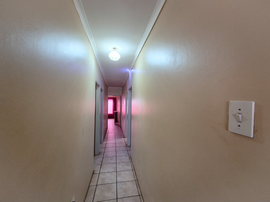 4 Bedroom Property for Sale in Gladwood Gauteng