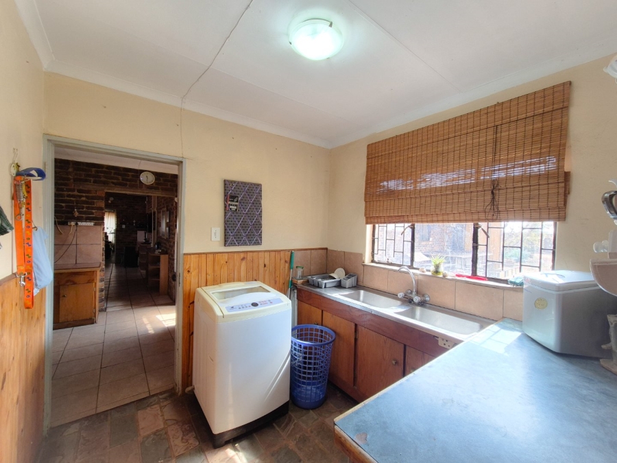 4 Bedroom Property for Sale in Gladwood Gauteng