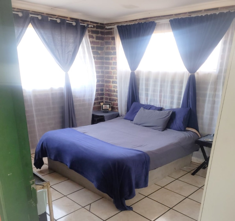 4 Bedroom Property for Sale in Gladwood Gauteng