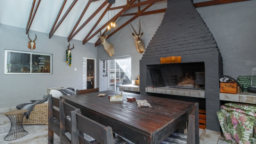5 Bedroom Property for Sale in Aston Manor Gauteng