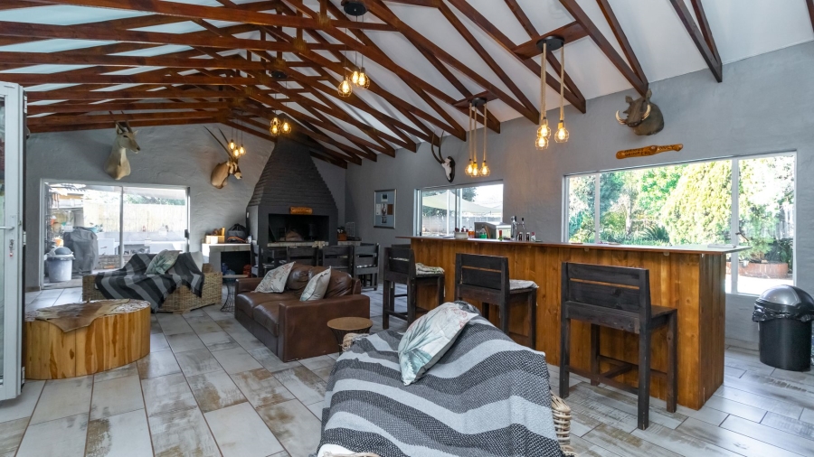 5 Bedroom Property for Sale in Aston Manor Gauteng