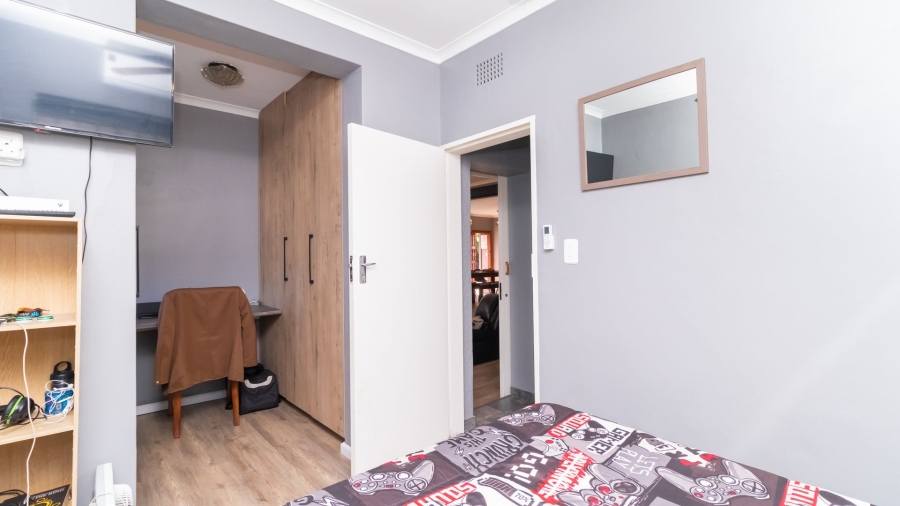 5 Bedroom Property for Sale in Aston Manor Gauteng