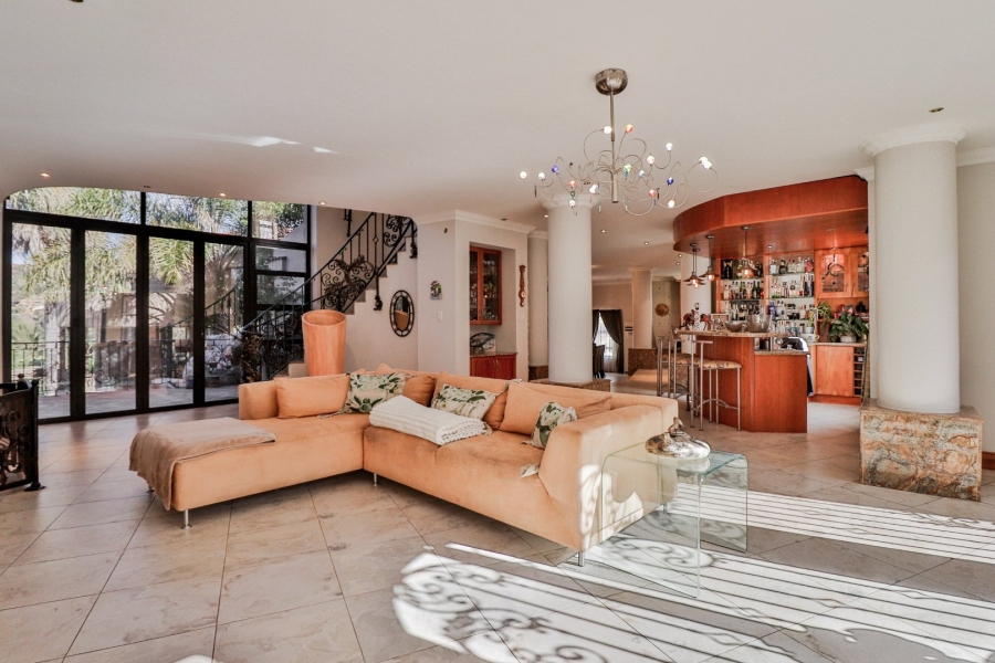 7 Bedroom Property for Sale in Glenvista Gauteng