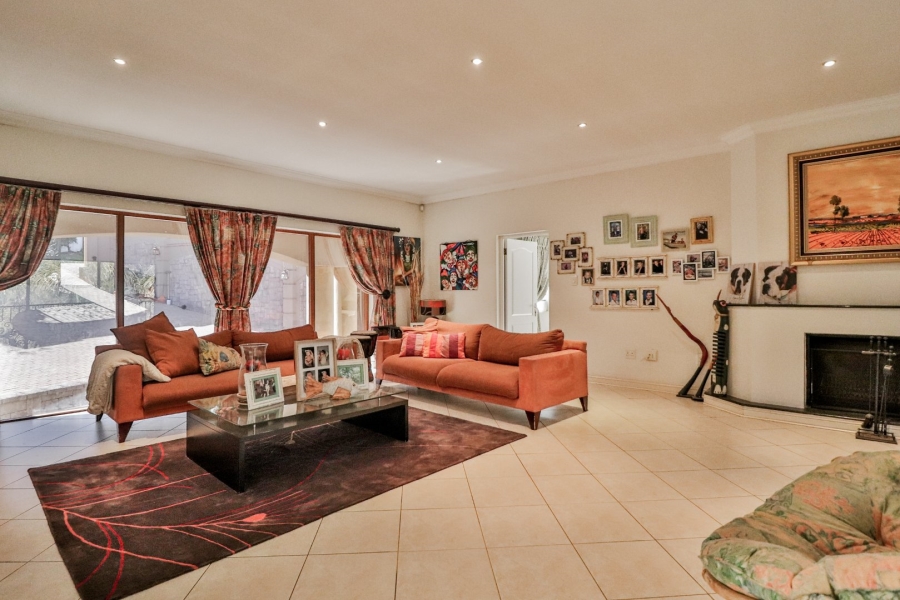 7 Bedroom Property for Sale in Glenvista Gauteng