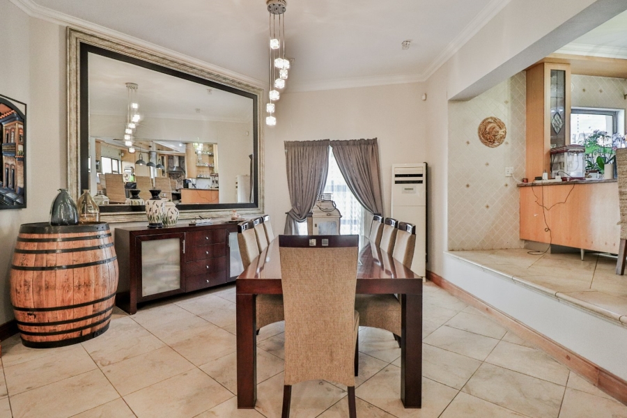 7 Bedroom Property for Sale in Glenvista Gauteng