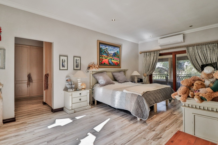 7 Bedroom Property for Sale in Glenvista Gauteng