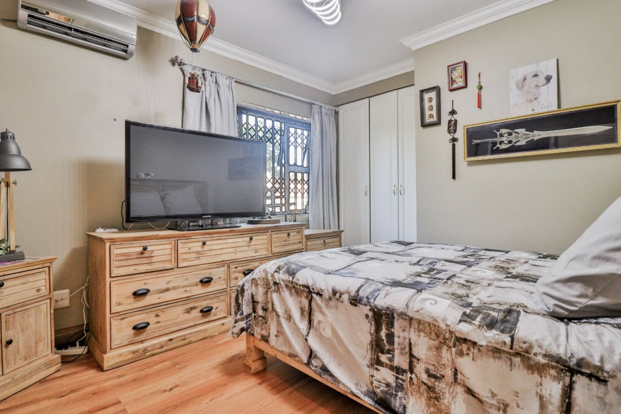 7 Bedroom Property for Sale in Glenvista Gauteng