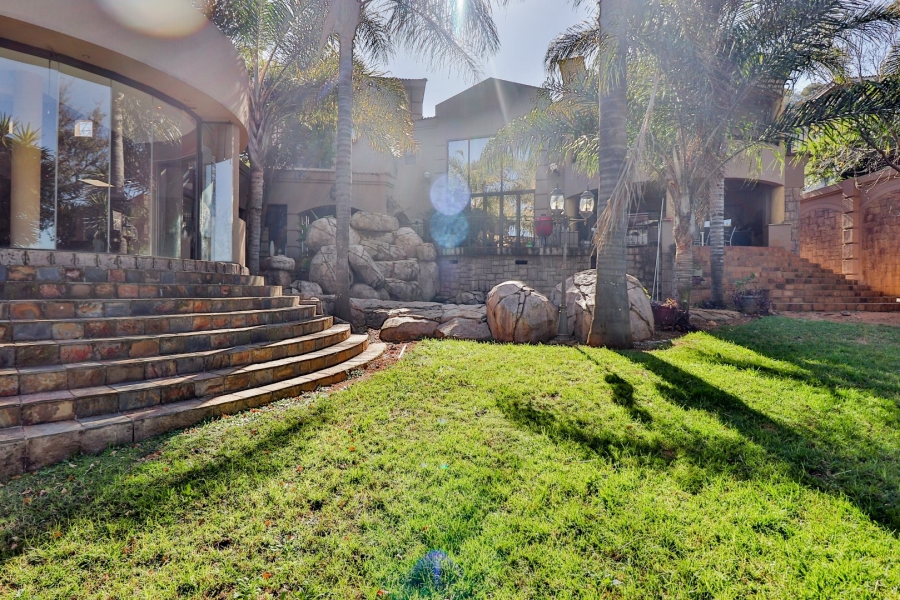 7 Bedroom Property for Sale in Glenvista Gauteng