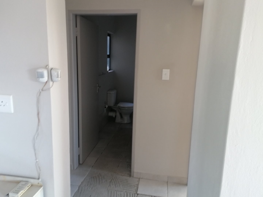 2 Bedroom Property for Sale in Norton Park Gauteng