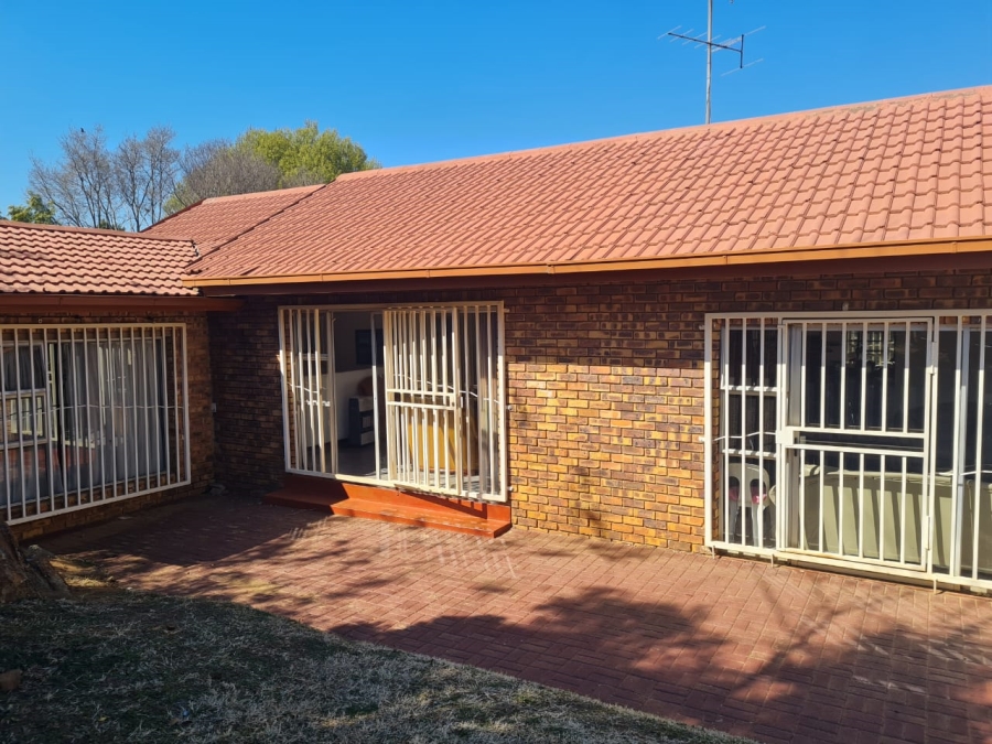 3 Bedroom Property for Sale in Kibler Park Gauteng