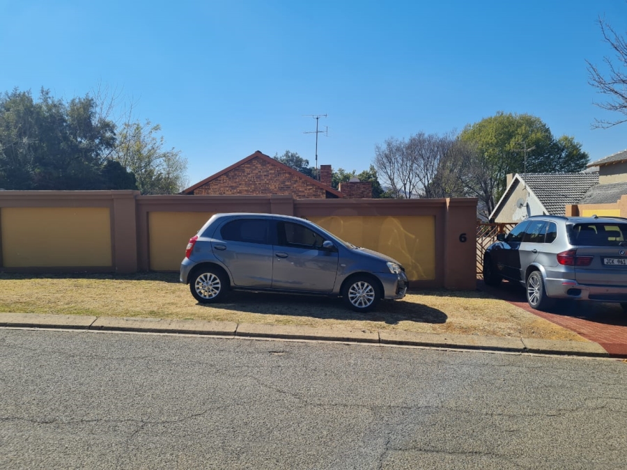 3 Bedroom Property for Sale in Kibler Park Gauteng