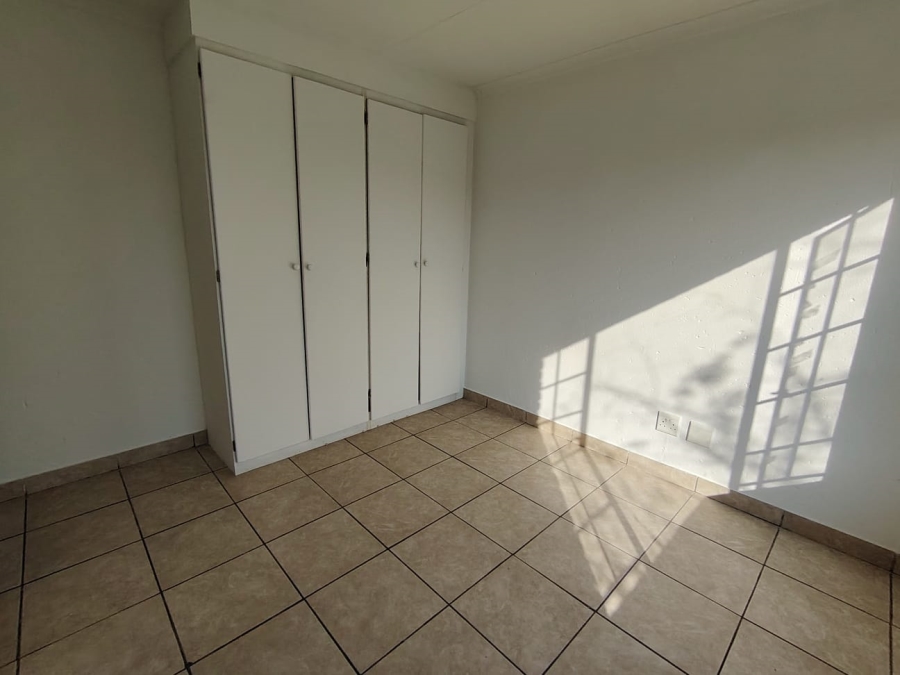 3 Bedroom Property for Sale in Rooihuiskraal North Gauteng