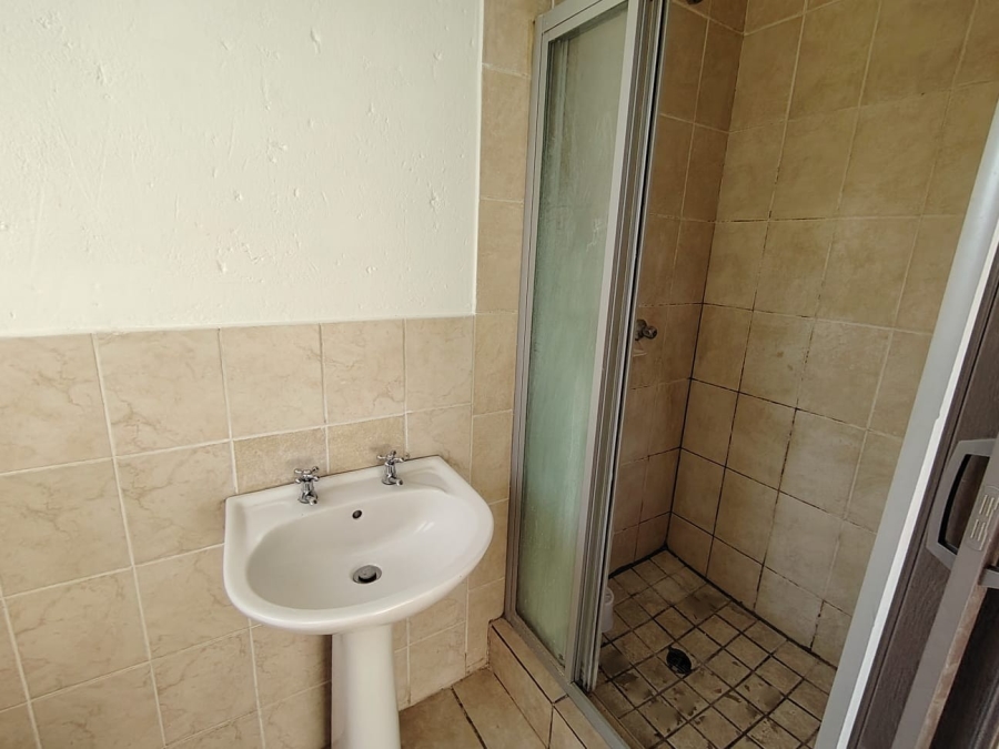3 Bedroom Property for Sale in Rooihuiskraal North Gauteng