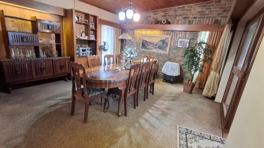 4 Bedroom Property for Sale in Pretoria Gardens Gauteng