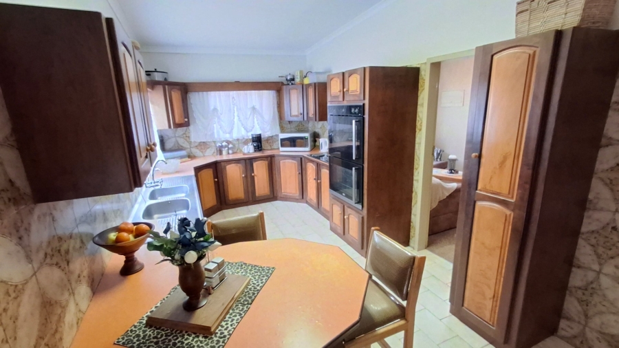 4 Bedroom Property for Sale in Pretoria Gardens Gauteng