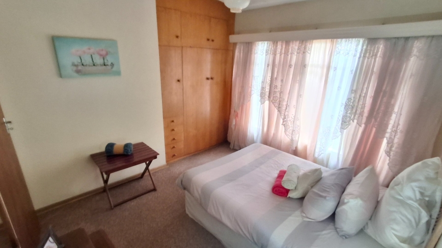 4 Bedroom Property for Sale in Pretoria Gardens Gauteng