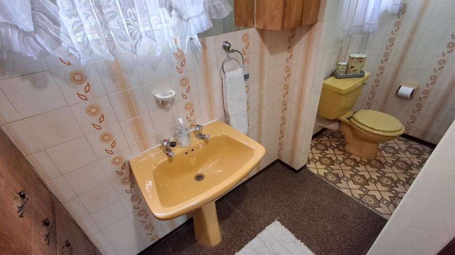 4 Bedroom Property for Sale in Pretoria Gardens Gauteng