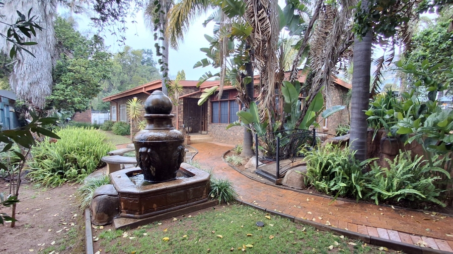 4 Bedroom Property for Sale in Pretoria Gardens Gauteng