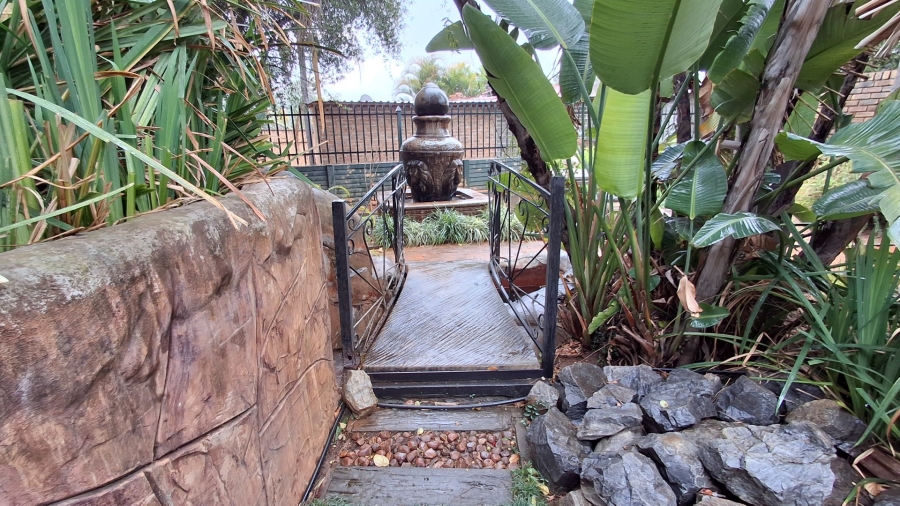 4 Bedroom Property for Sale in Pretoria Gardens Gauteng