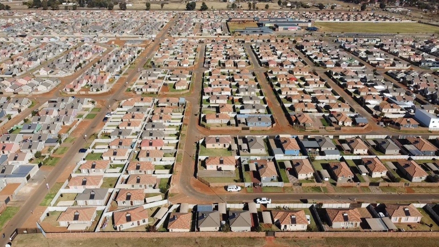 2 Bedroom Property for Sale in Sky City Gauteng