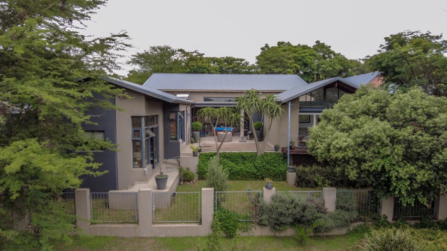 4 Bedroom Property for Sale in Lakeside Village Gauteng