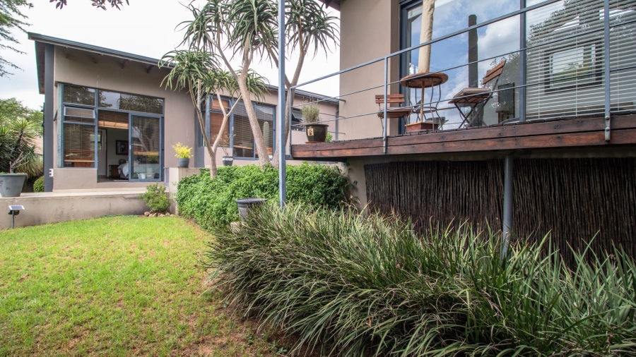 4 Bedroom Property for Sale in Lakeside Village Gauteng
