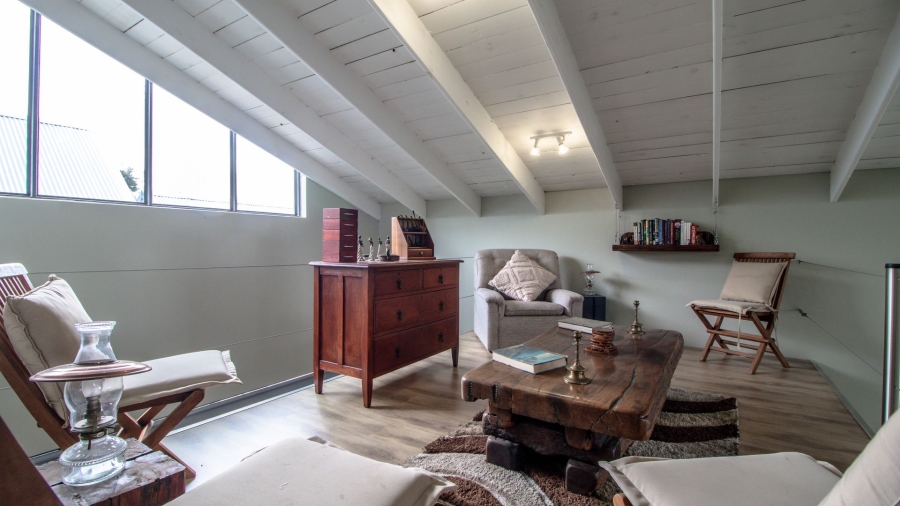 4 Bedroom Property for Sale in Lakeside Village Gauteng