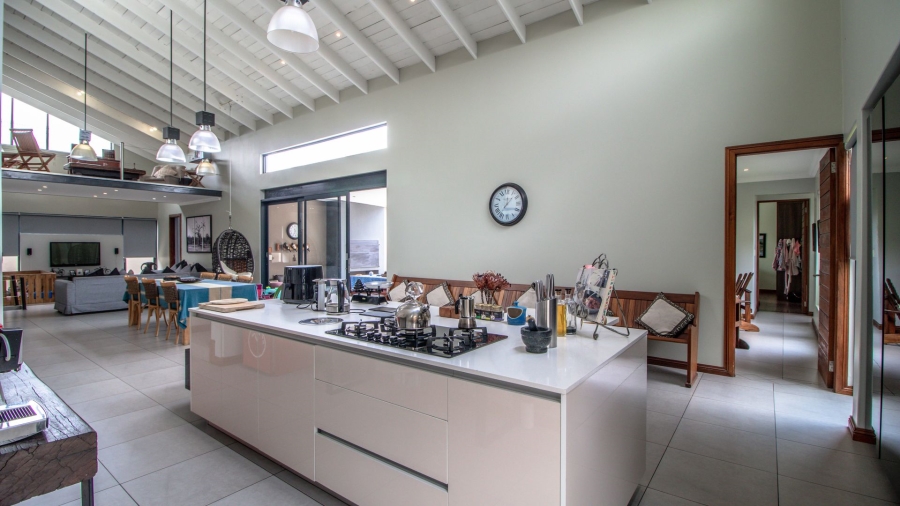 4 Bedroom Property for Sale in Lakeside Village Gauteng