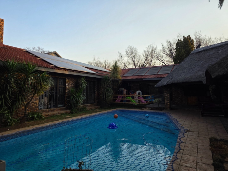 4 Bedroom Property for Sale in Vanderbijlpark SE 3 Gauteng