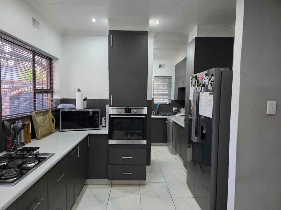 4 Bedroom Property for Sale in Vanderbijlpark SE 3 Gauteng
