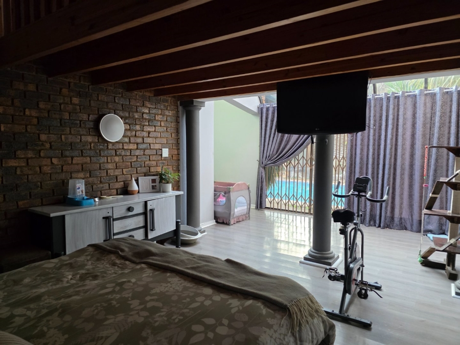 4 Bedroom Property for Sale in Vanderbijlpark SE 3 Gauteng