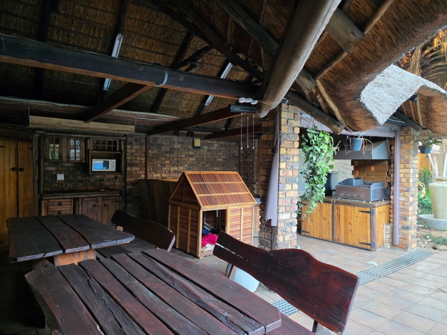 4 Bedroom Property for Sale in Vanderbijlpark SE 3 Gauteng