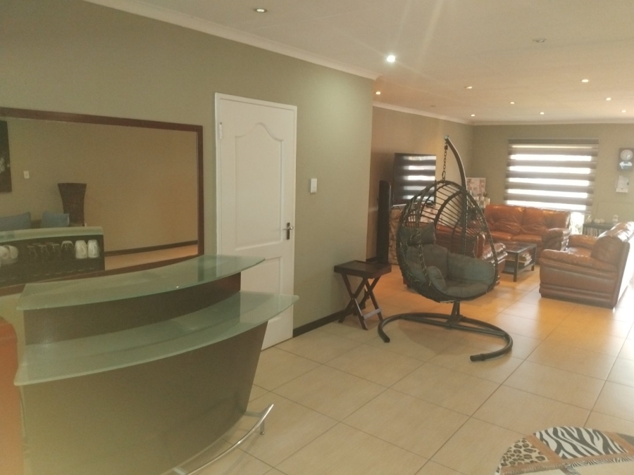 4 Bedroom Property for Sale in Primrose Hill Gauteng