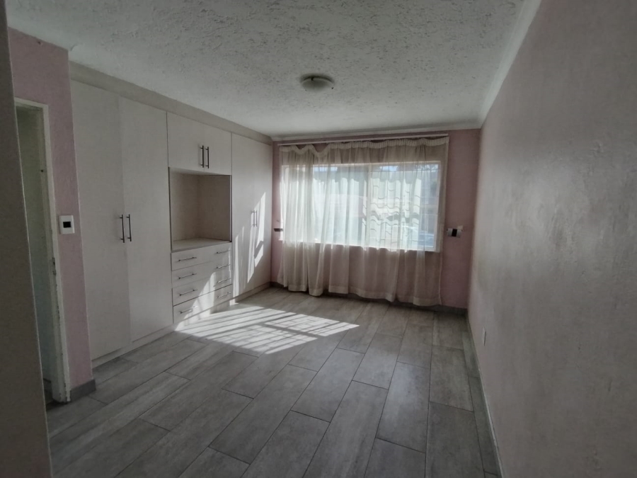 3 Bedroom Property for Sale in Gleneagles Gauteng