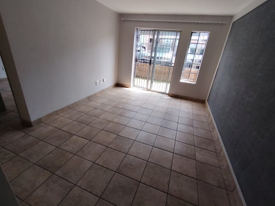 2 Bedroom Property for Sale in Amberfield Gauteng