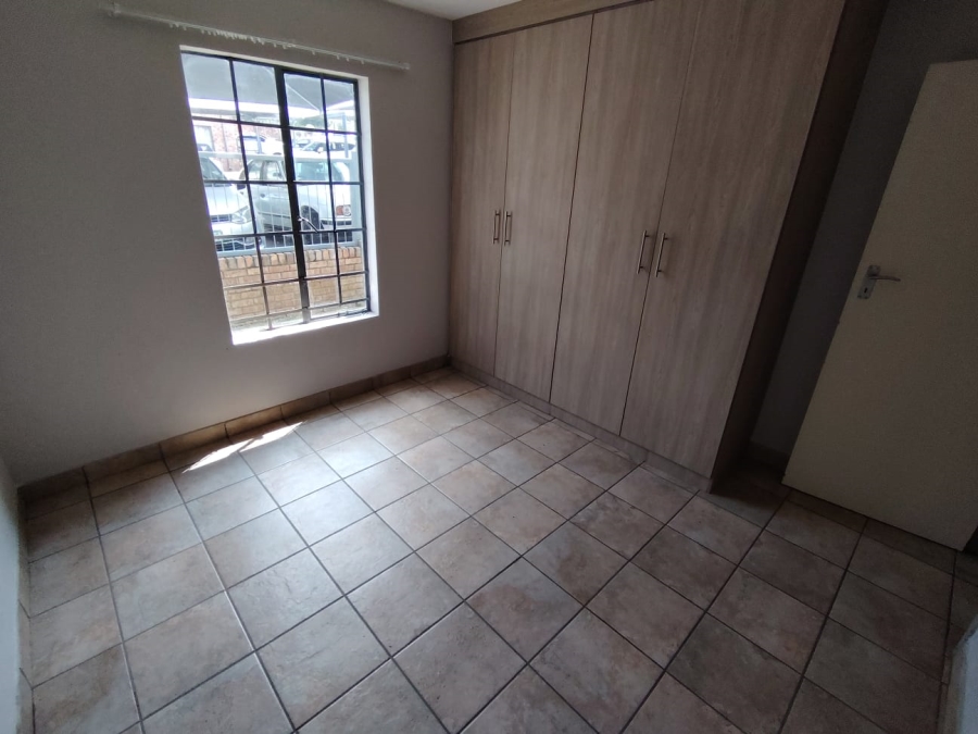 2 Bedroom Property for Sale in Amberfield Gauteng